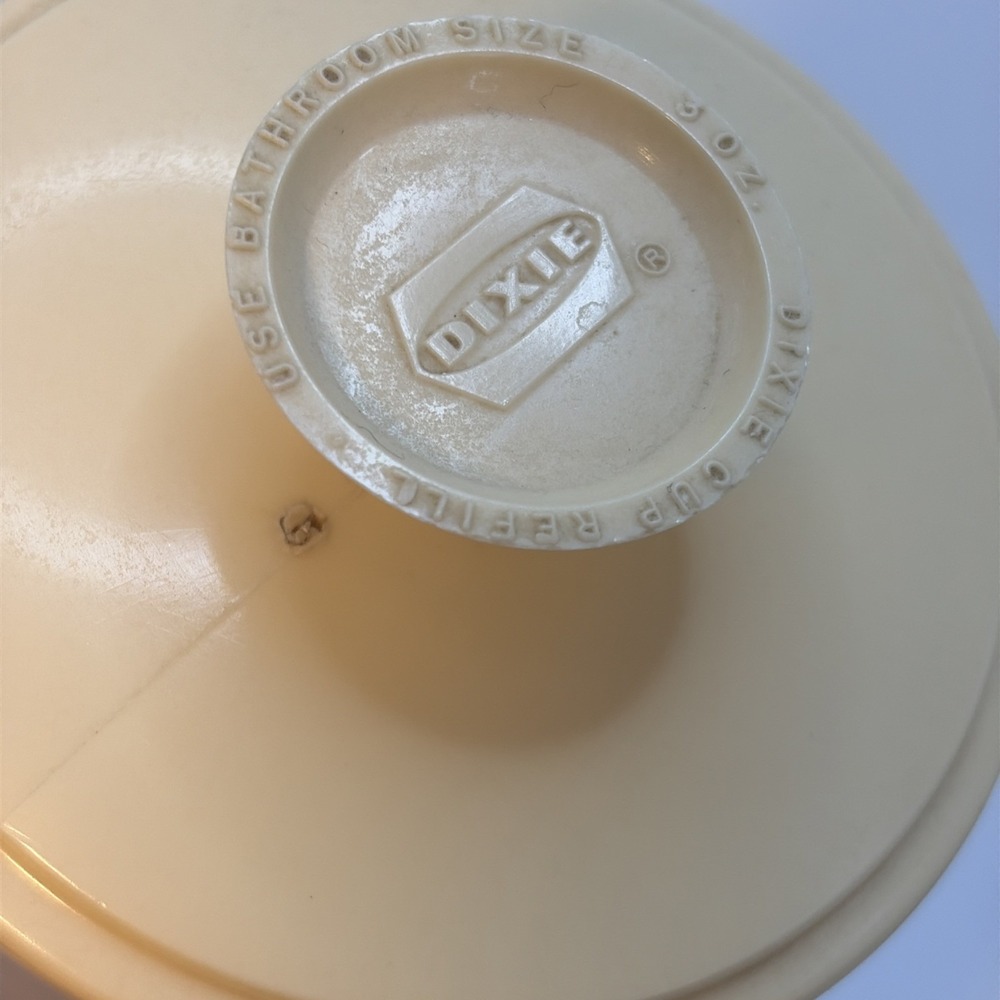 VTG Dixie Cup‎ Holder Dispenser W/O Bracket Beige/Almond Plastic 1970s - Picture 10 of 13